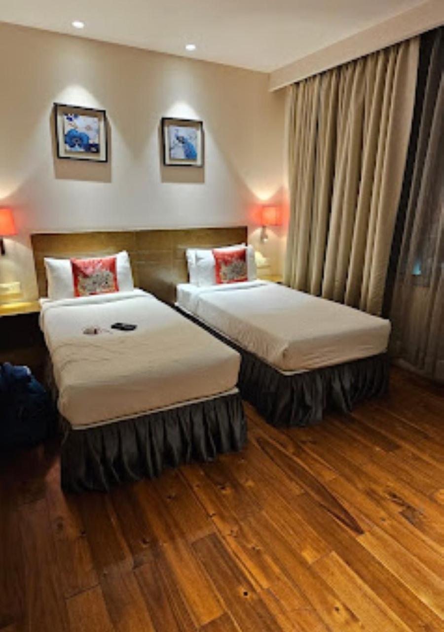 Hotel Le Lotus Grand Kakarmatha 外观 照片