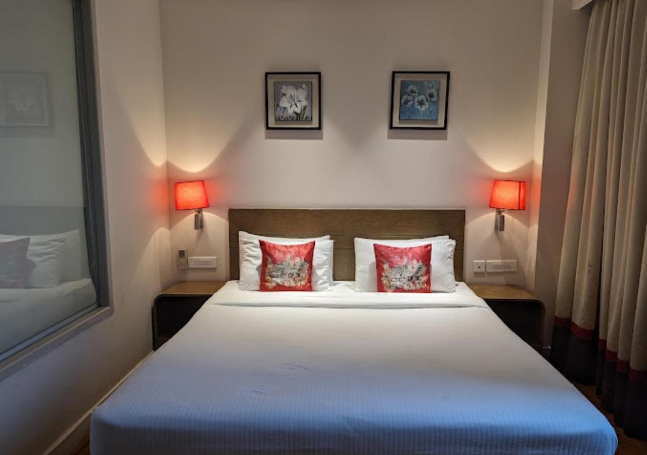 Hotel Le Lotus Grand Kakarmatha 外观 照片