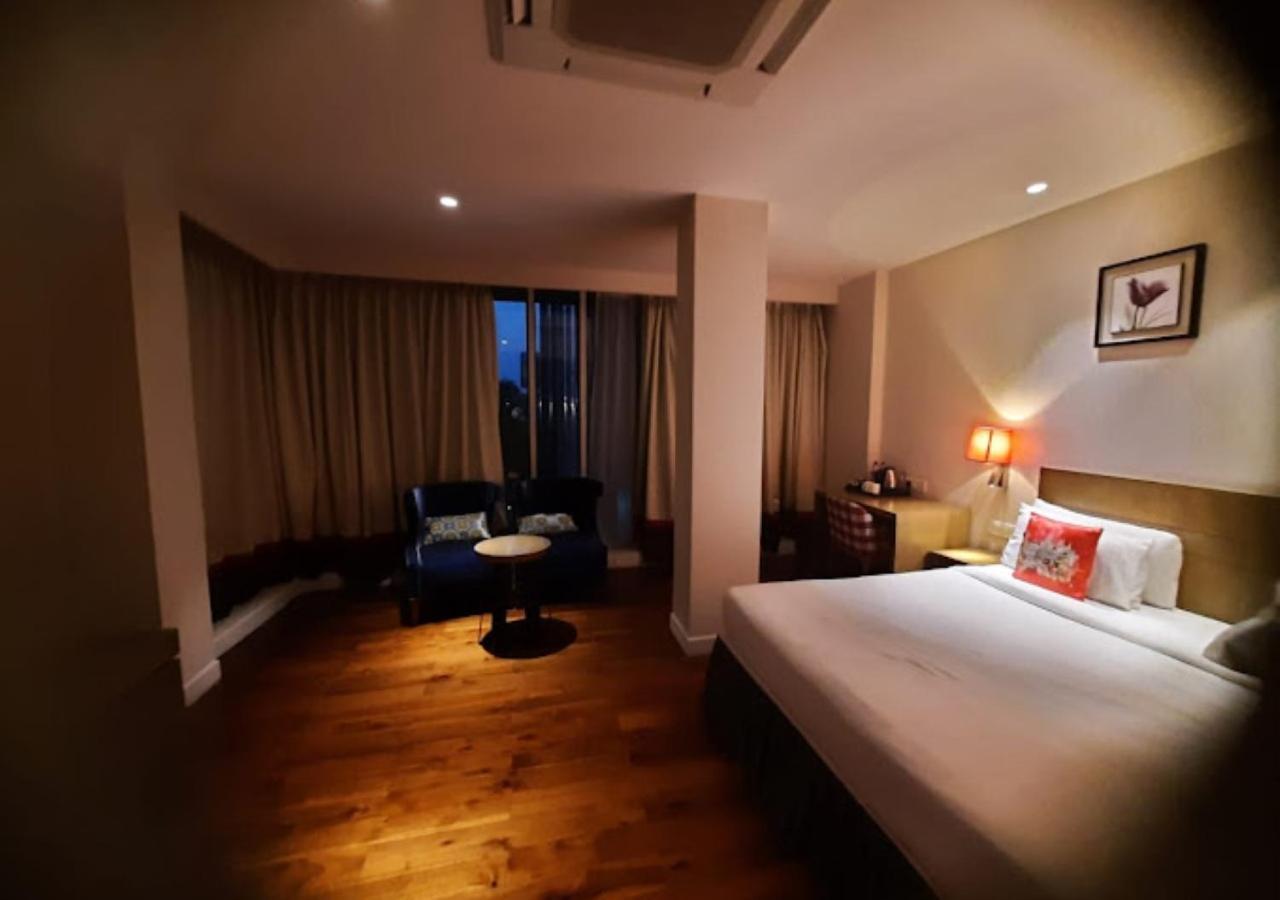Hotel Le Lotus Grand Kakarmatha 外观 照片