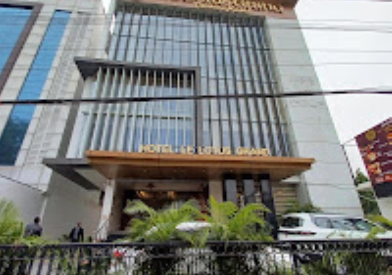 Hotel Le Lotus Grand Kakarmatha 外观 照片