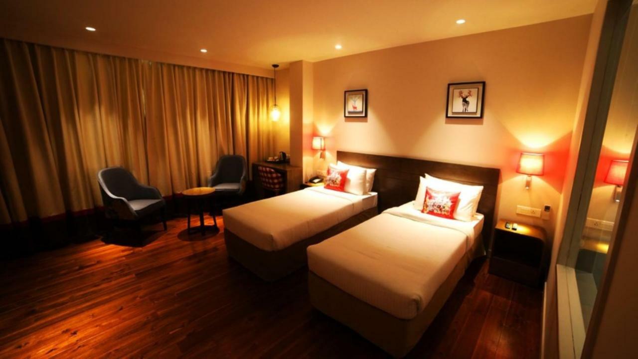 Hotel Le Lotus Grand Kakarmatha 外观 照片