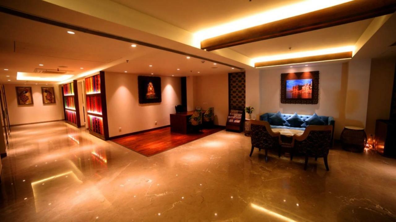 Hotel Le Lotus Grand Kakarmatha 外观 照片