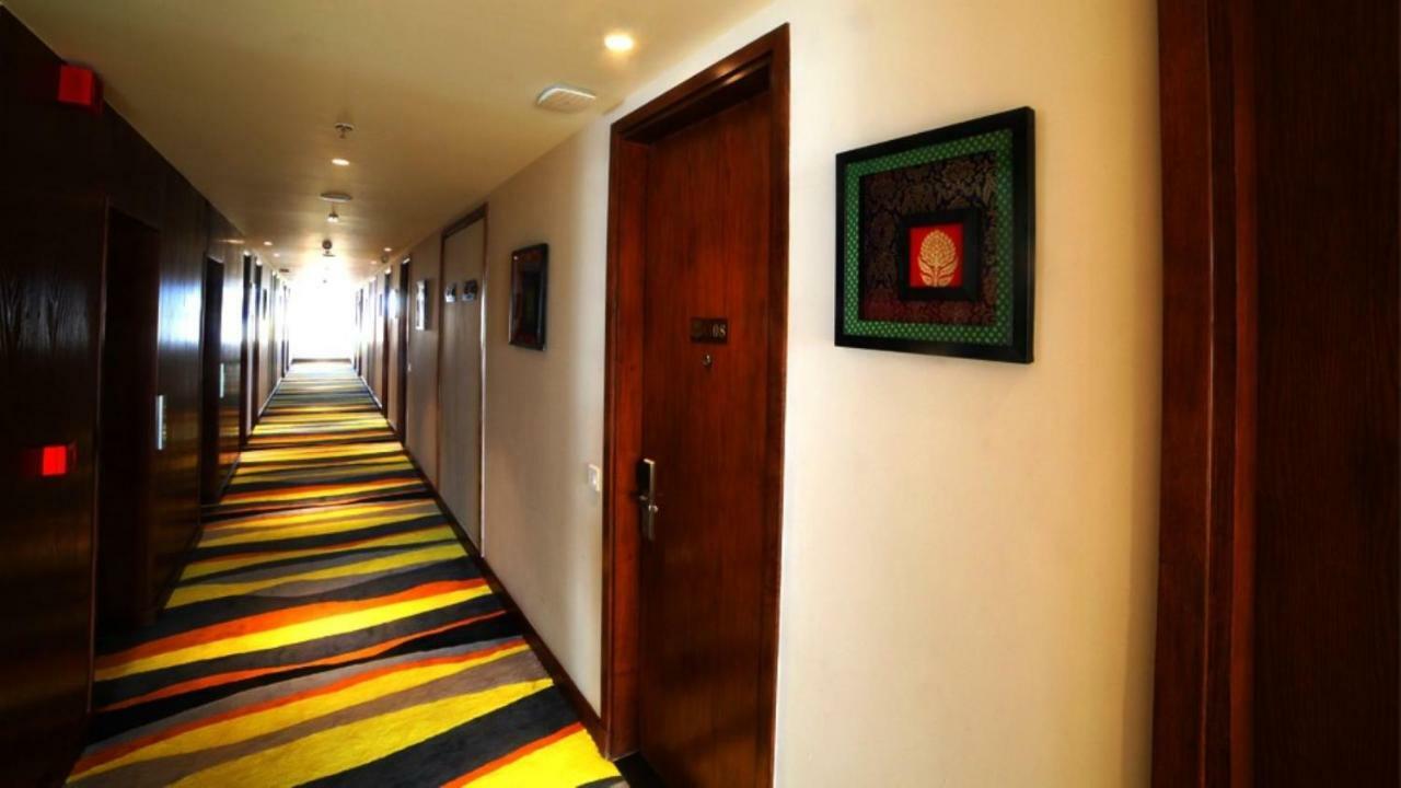 Hotel Le Lotus Grand Kakarmatha 外观 照片