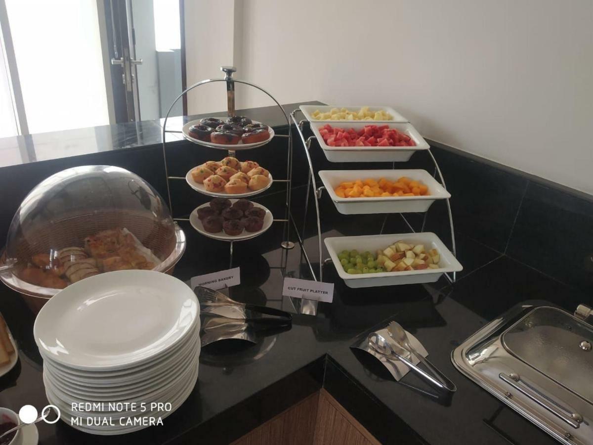 Hotel Le Lotus Grand Kakarmatha 外观 照片